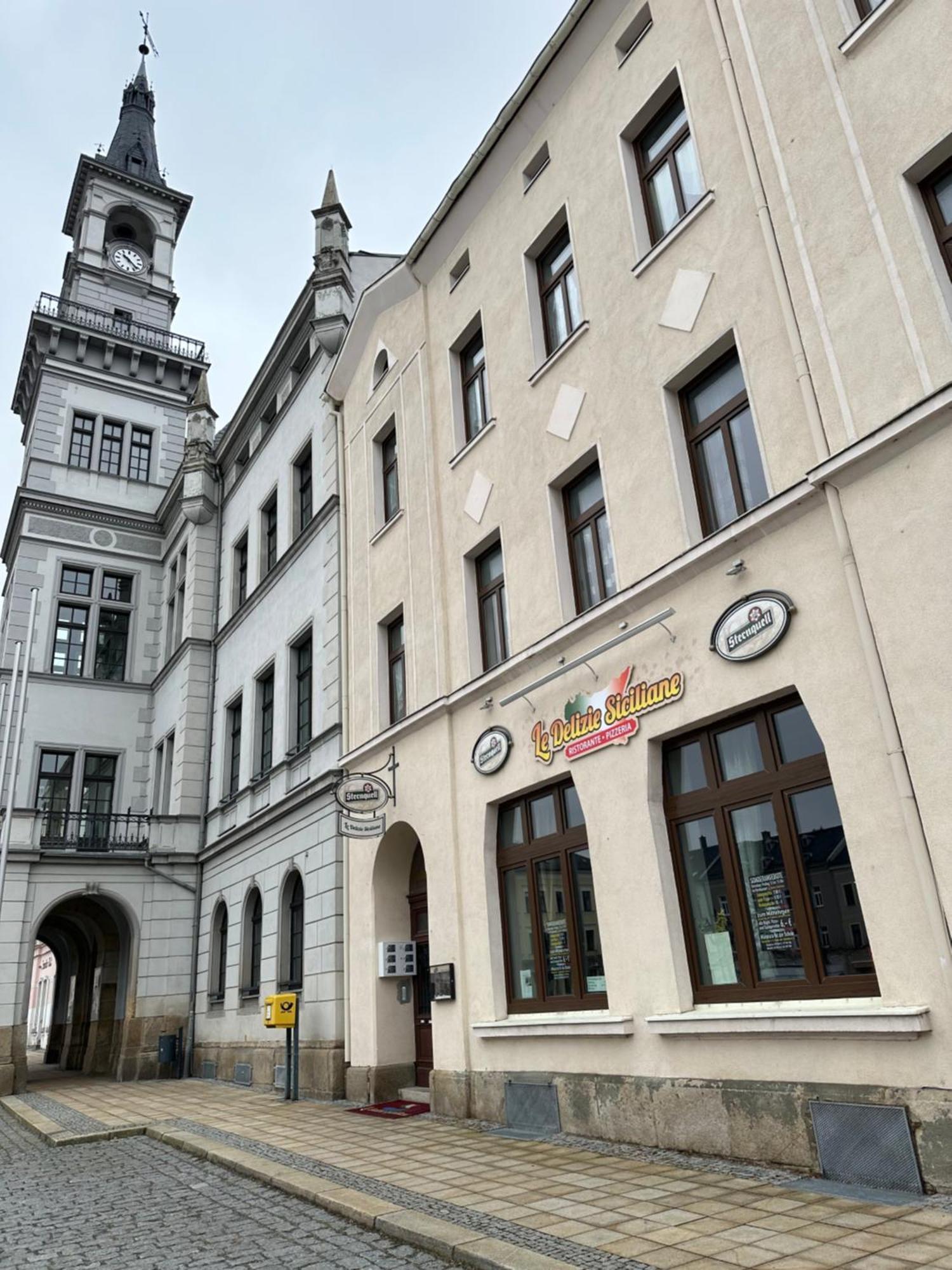 Kleinzimmer Am Markt Oelsnitz  Exterior foto